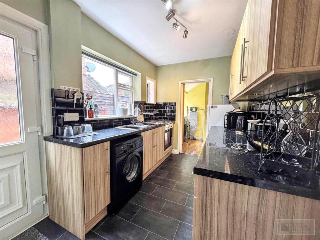 House in Stoke-on-Trent - View 5