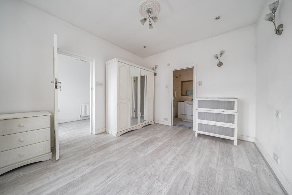 House in London, Halfway Street, Blackfen - View 6