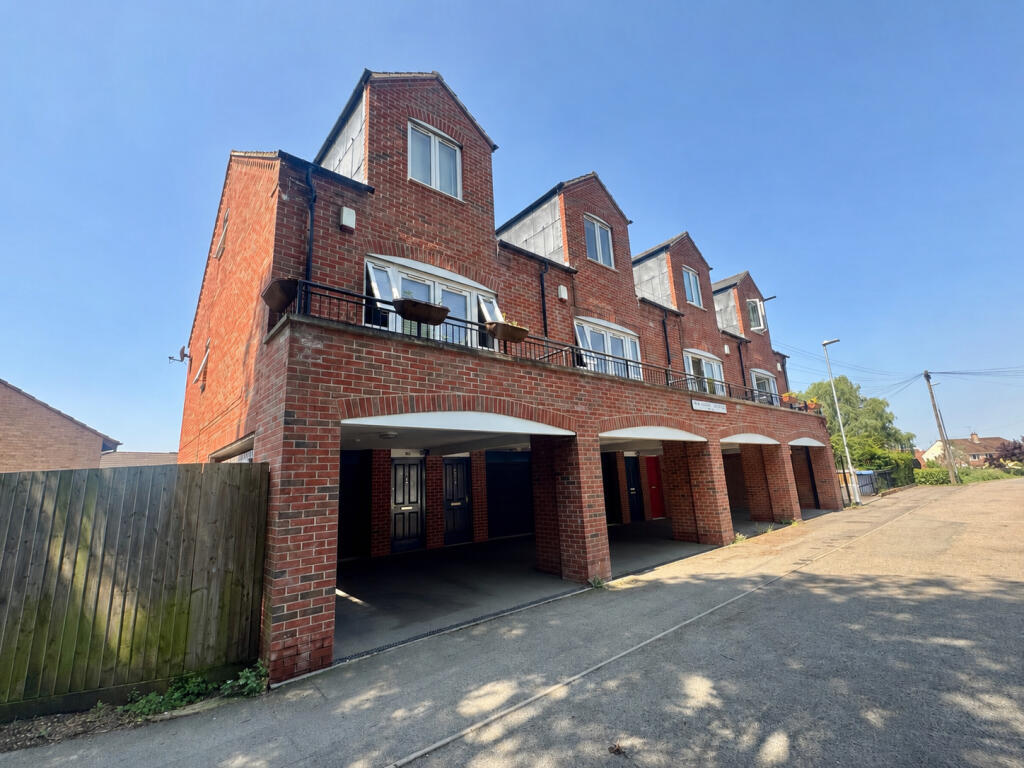 Main image of property: Railway Cottages, Leicester, LE5 2LZ
