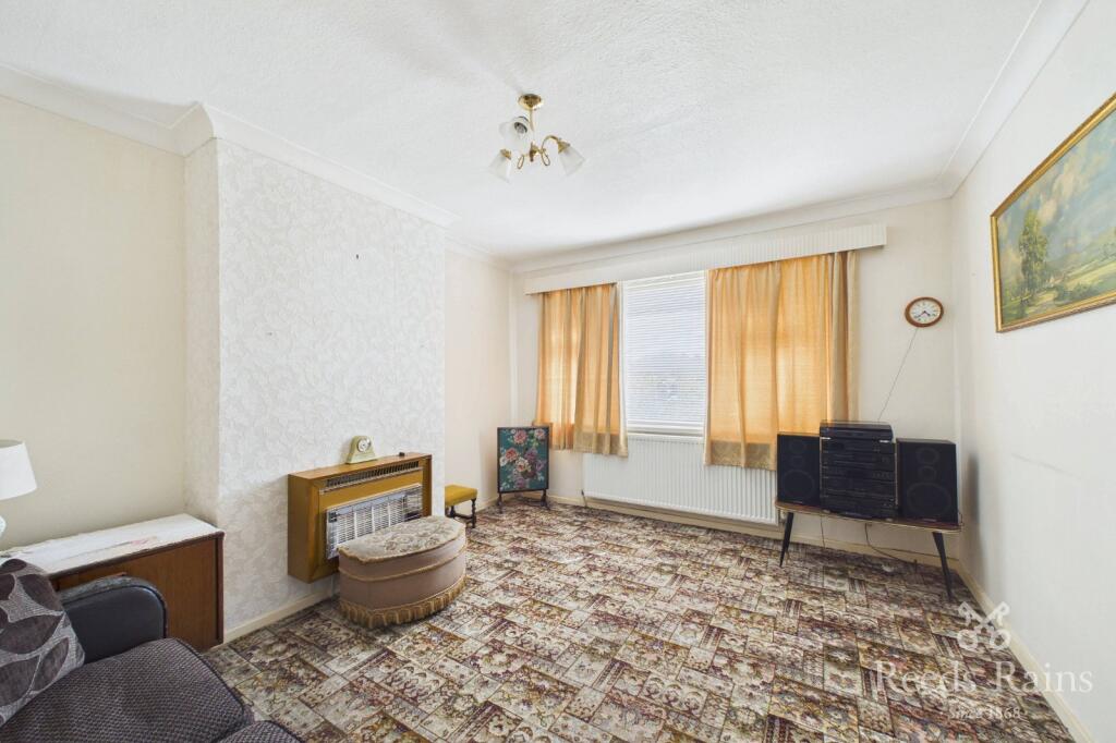 Dunston Lane, Chesterfield, Derbyshire, S41 photo 2