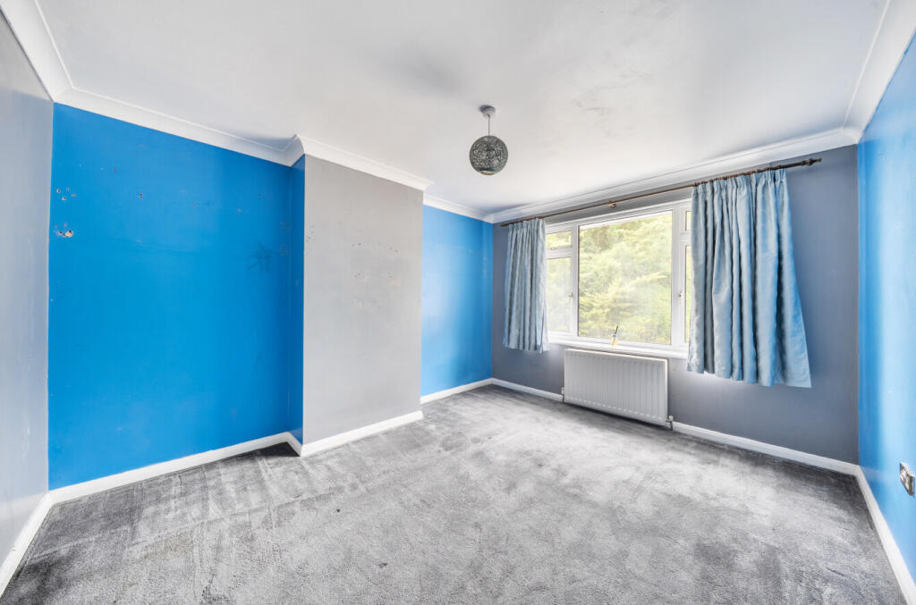 House in Luton - More