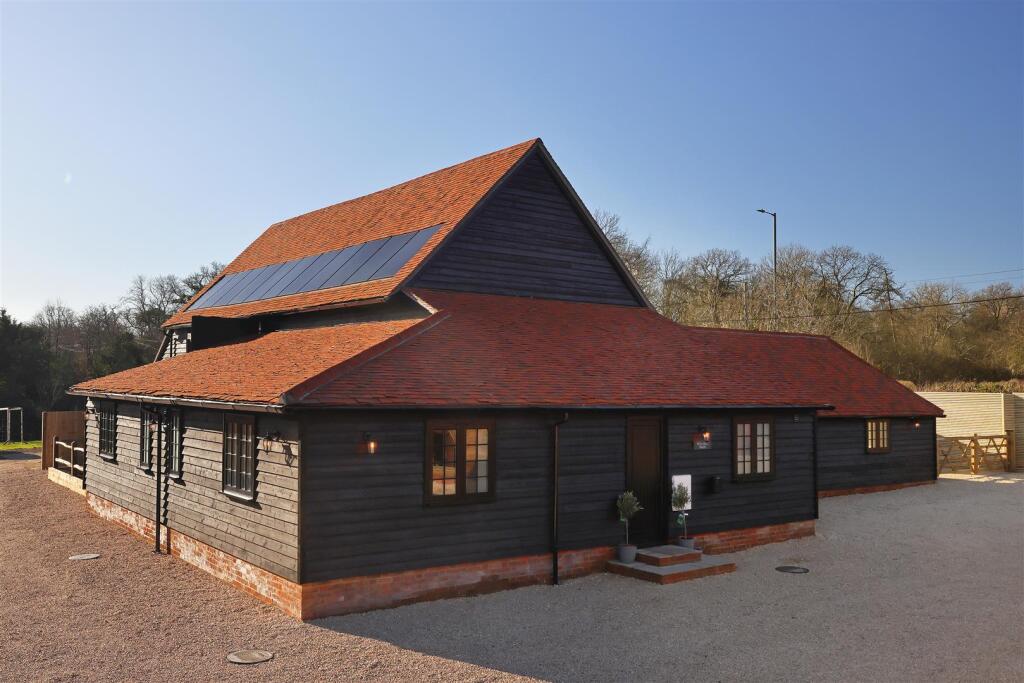 Main image of property: SIDLOW, REIGATE RH2