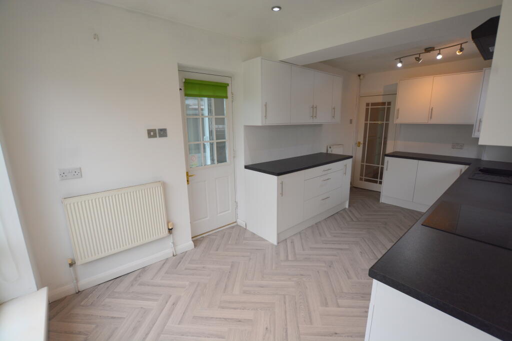 House in Tameside, Greater Manchester - More
