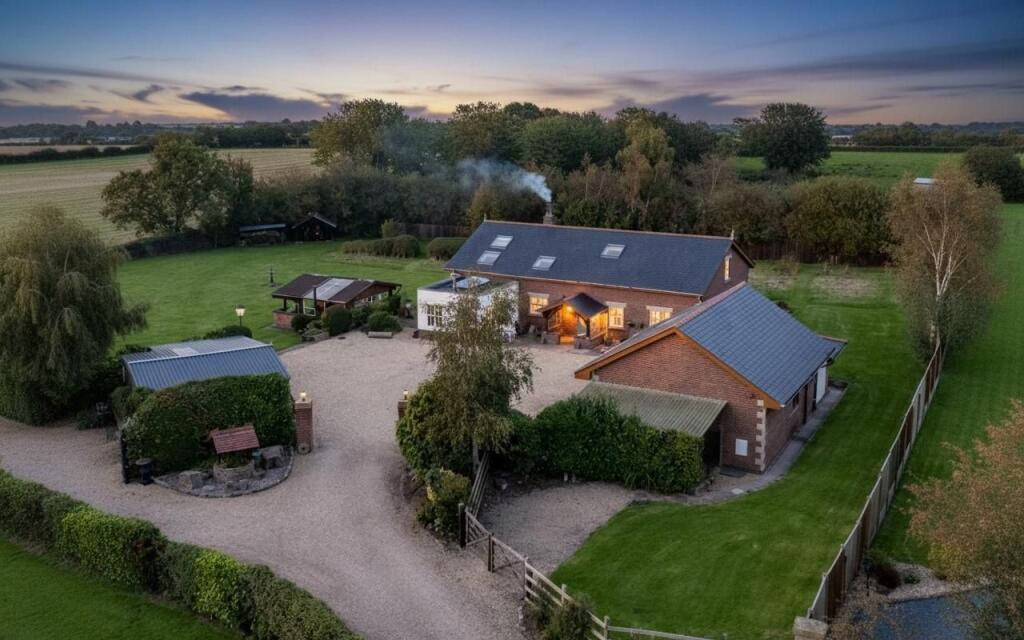6-bed detached on Hall Lane, Mawdesley, Ormskirk, L40 2QY, £1,400,000