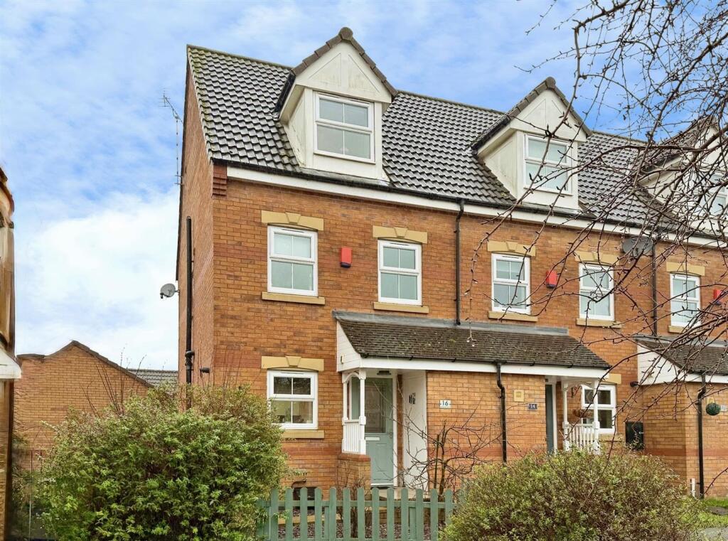 Main image of property: Knavesmire Avenue, Dinnington, Sheffield