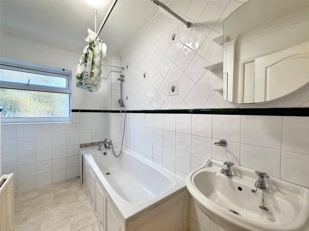 Apartment in Bournemouth - View 5