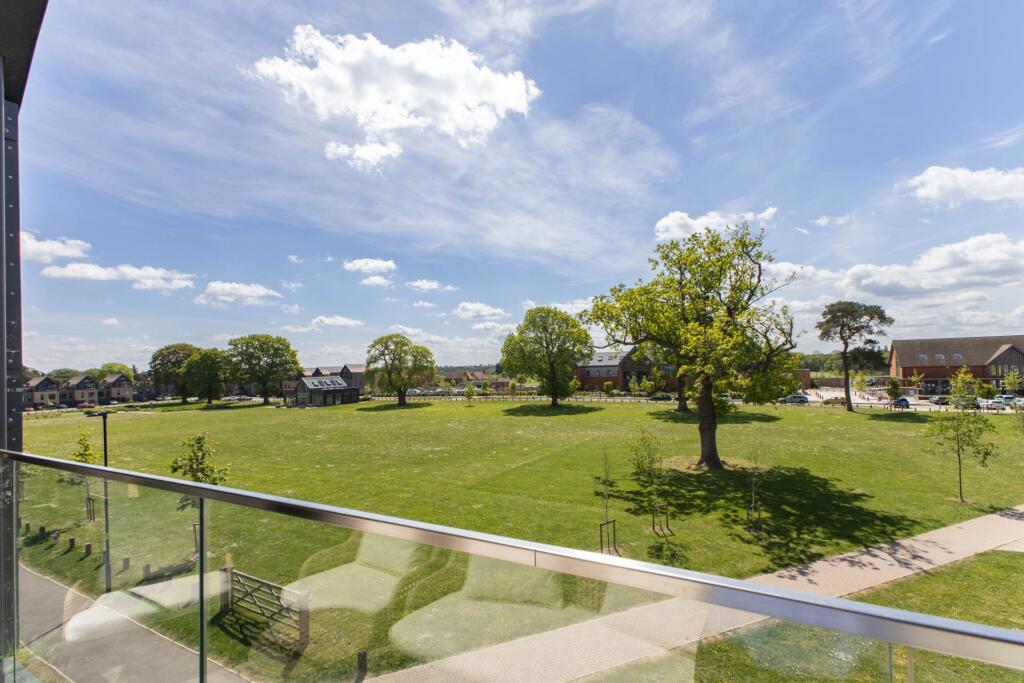 Apartment in Mid Sussex, Woodgate, Slaugham - View 4