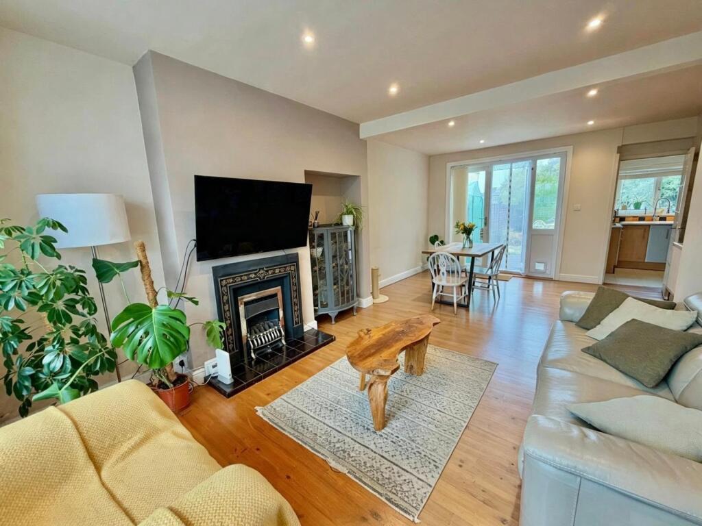 Colebrook Road, Stratton St. Margaret photo 5