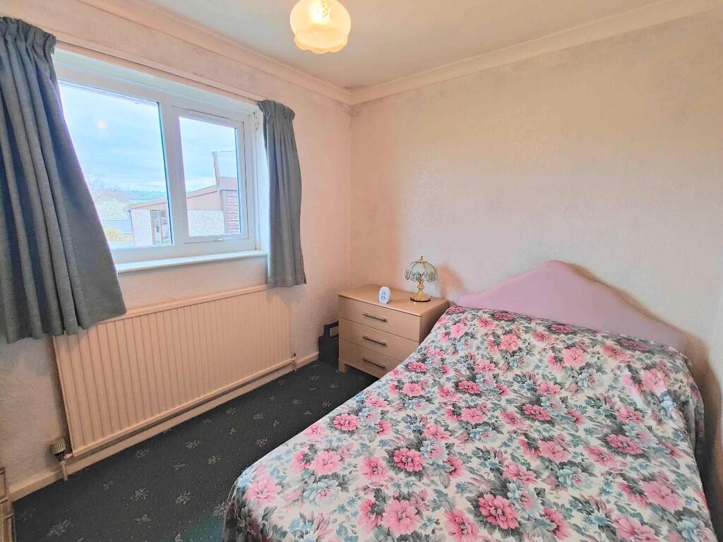 Additional image 10 of 22 Mount Gardens, Cleckheaton, BD19 3QH