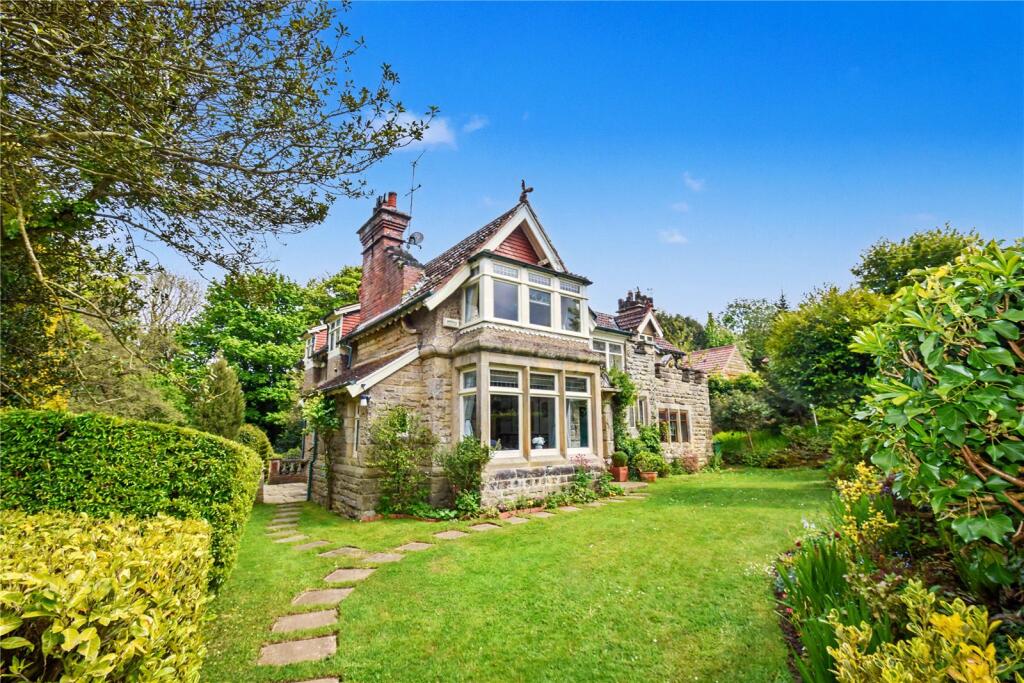 Staintondale Road, Cloughton, North Yorkshire, YO13 photo 2