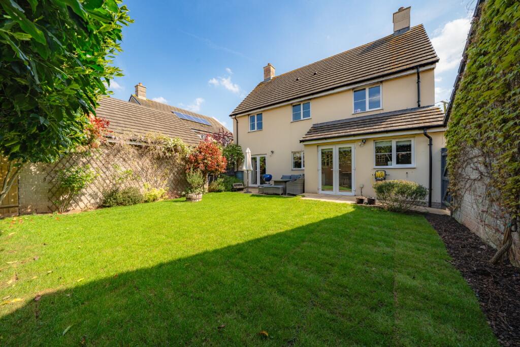 Main image of property: 28 Mill Lane, Congresbury, Bristol, BS49