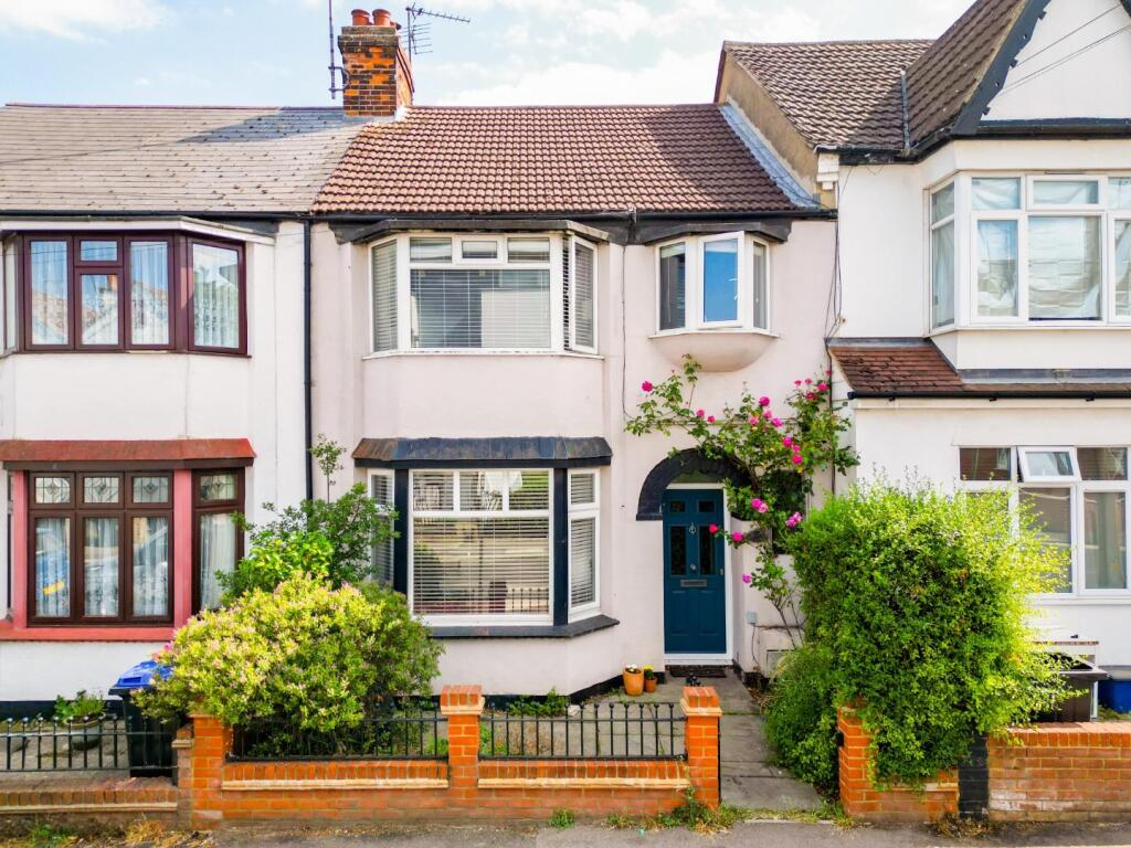 Main image of property: Glendale Gardens, Leigh-On-Sea