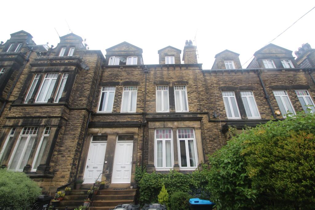 Main image of property: 10 St. Marys Avenue, Harrogate, North Yorkshire, HG2
