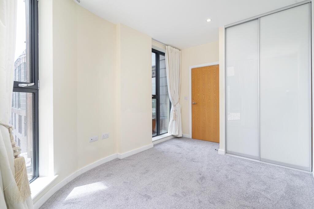 Apartment in Dartford - More