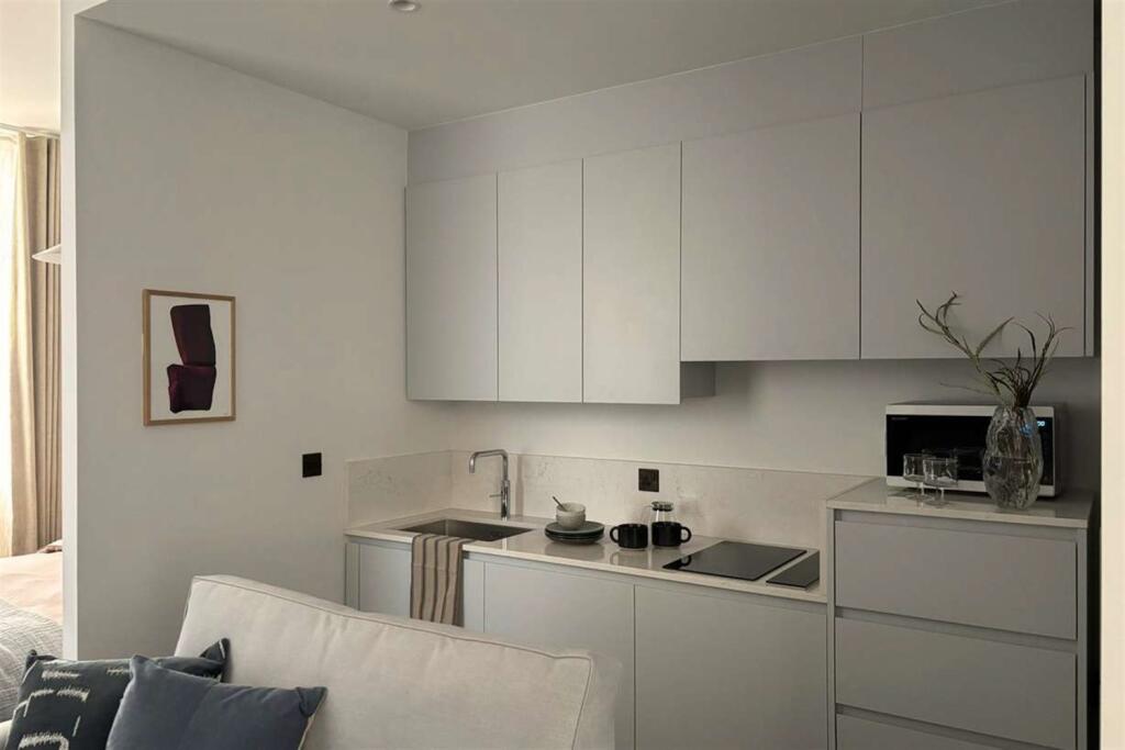 Apartment in London - View 4