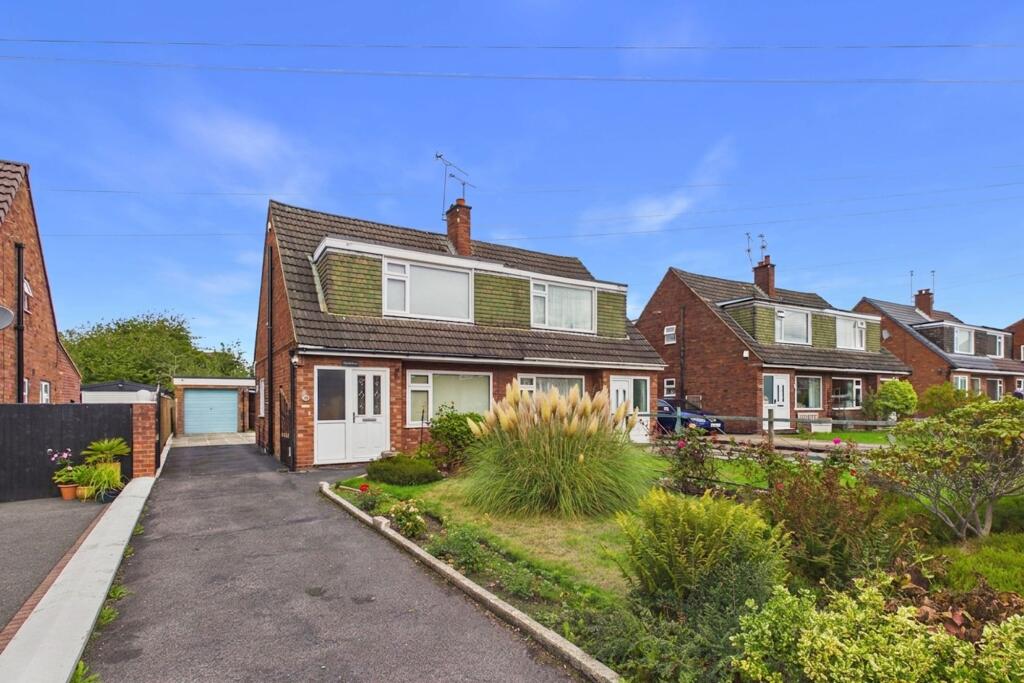Main image of property: Rosslyn Road, Vicars Cross, CH3