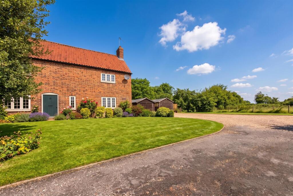 House in North Kesteven, Aubourn with Haddington - View 4