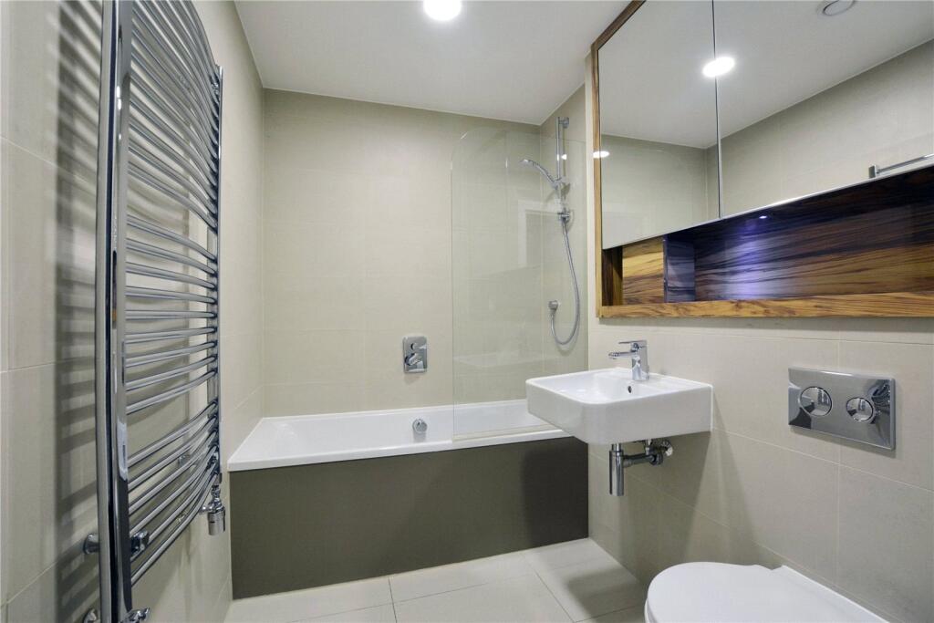 Apartment in London - View 6