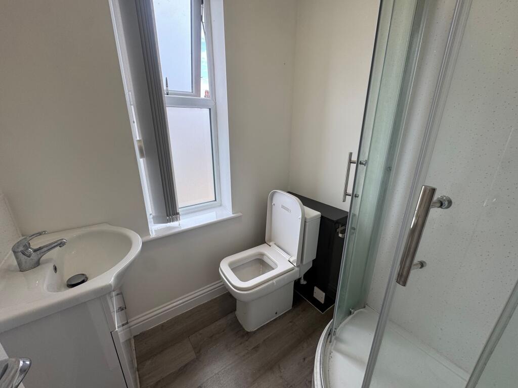 Apartment in Nottingham, Stapleford - More