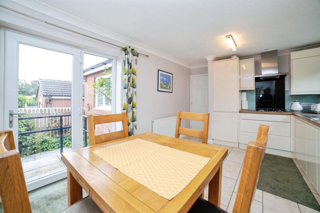 Lilac Grove, South Normanton, Alfreton photo 4