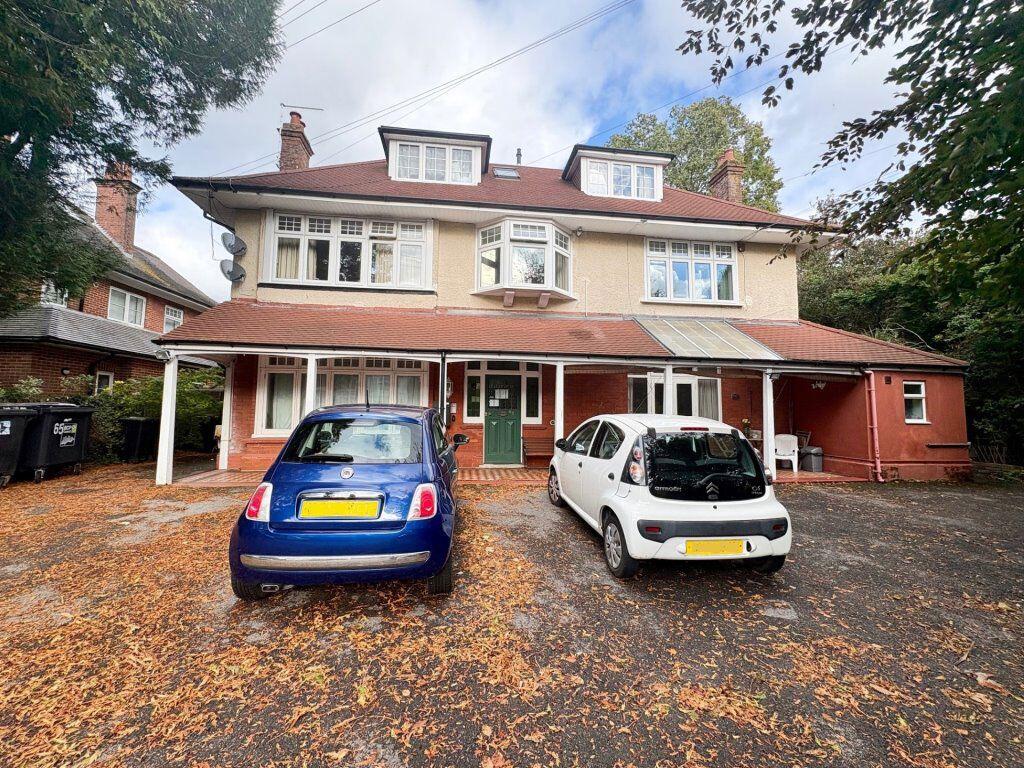Portchester Road, Charminster (P07907)