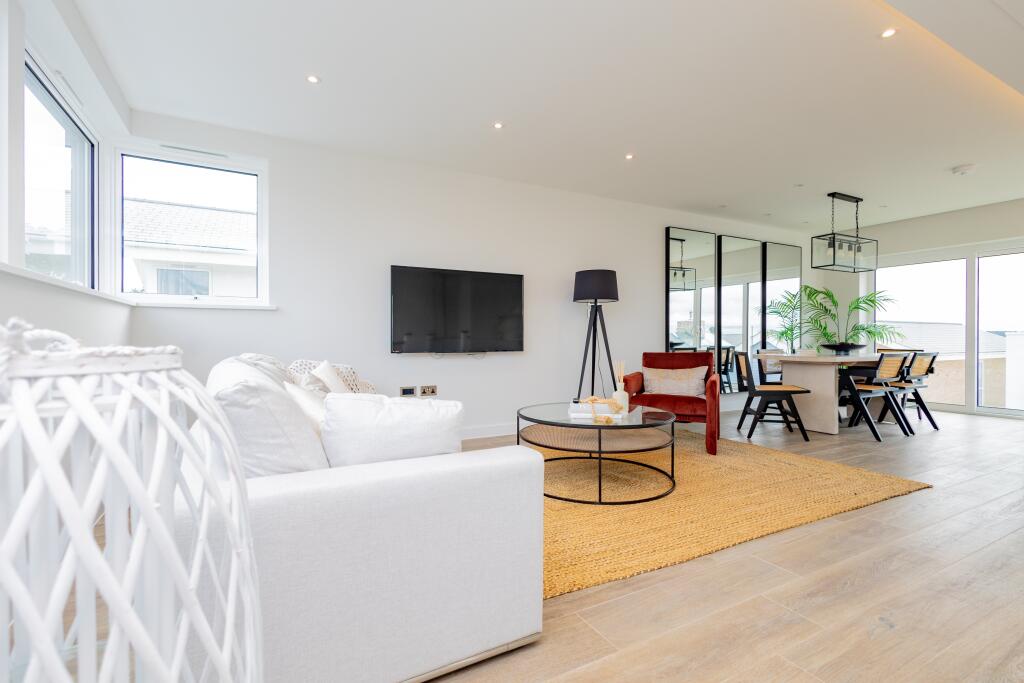 Additional image 6 of 302 Sandbanks Road, Lilliput, Poole