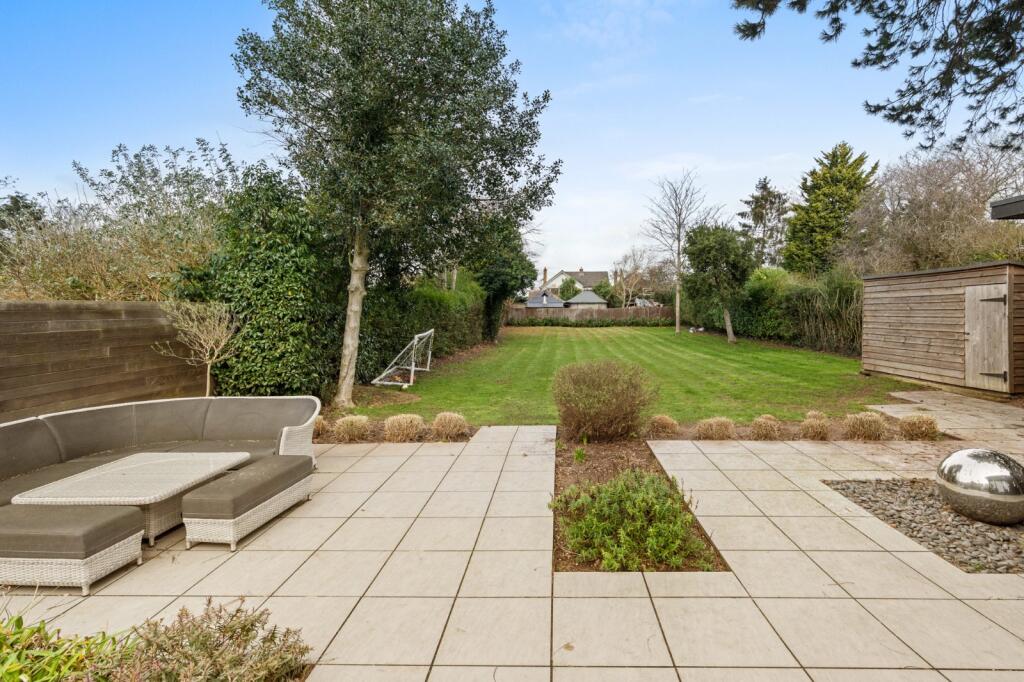 Heath Road, Lexden, Colchester, Essex, CO3 photo 4