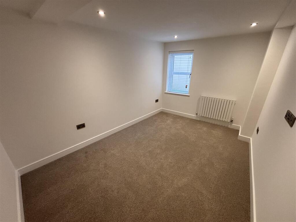 Apartment in Warrington - View 4