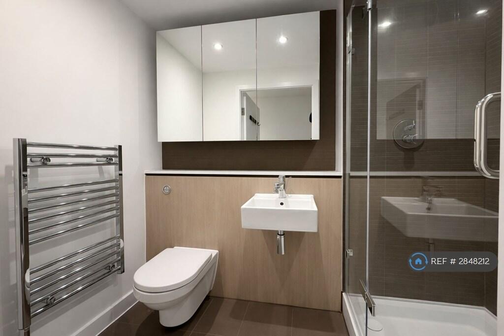 3 bedroom flat for rent