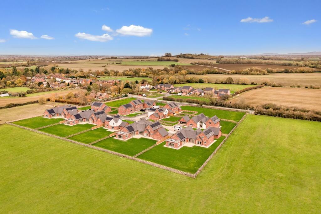Sister Elms Drive , Sedgeberrow, Evesham, WR11 photo 2