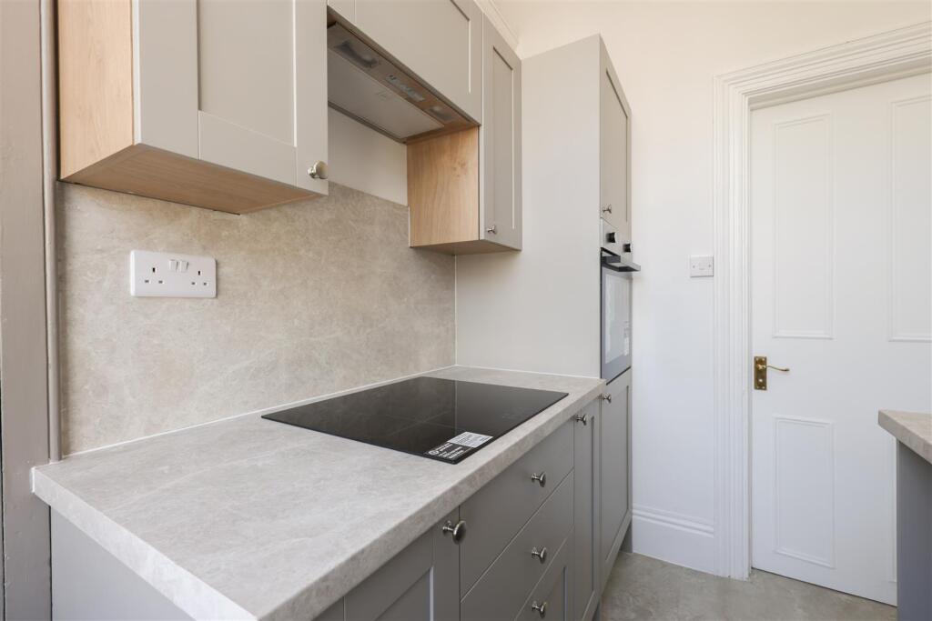 Apartment in Tonbridge - View 4