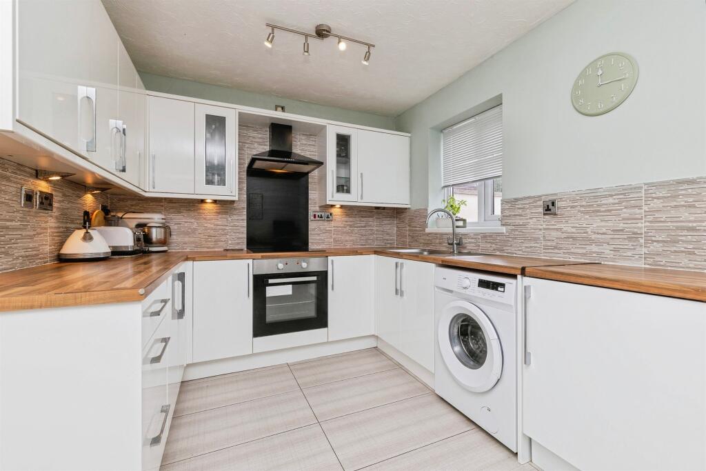 House in Stockton-on-Tees, Hartlepool - More
