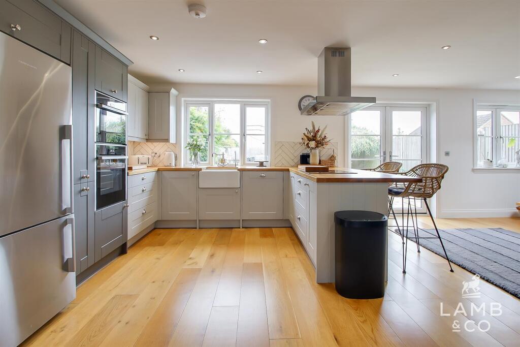 House in Beaumont - View 2