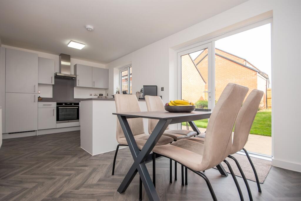 House in Rothwell, North Northamptonshire - View 5