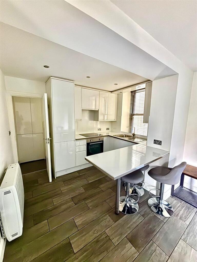 Apartment in Brighton - View 2