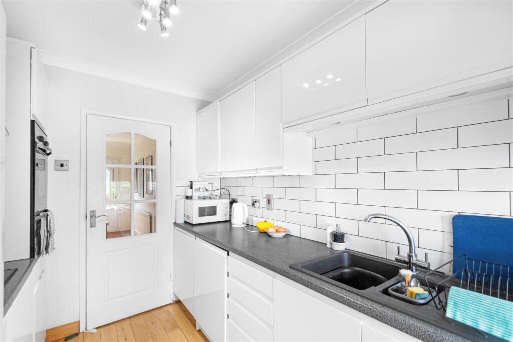 House in Northampton - View 4