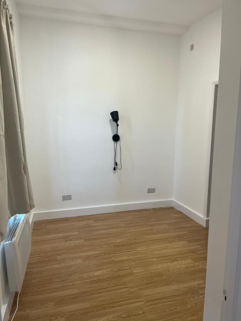 Apartment in Reading - More