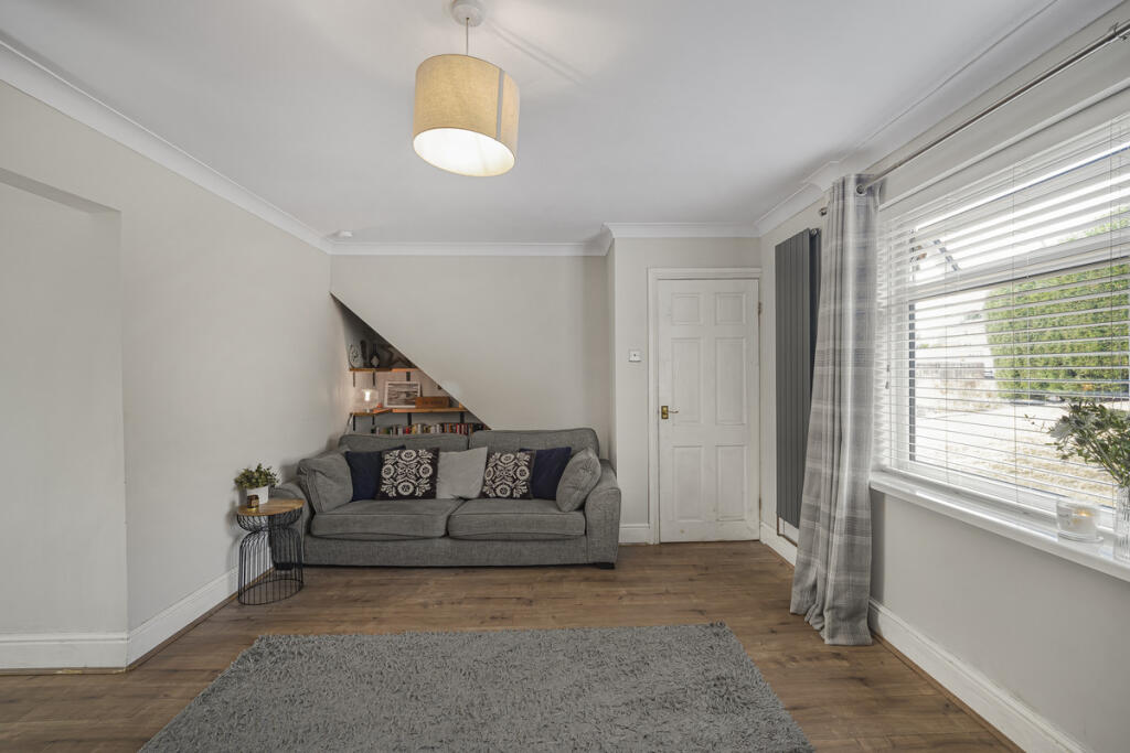 House in Newport - View 5