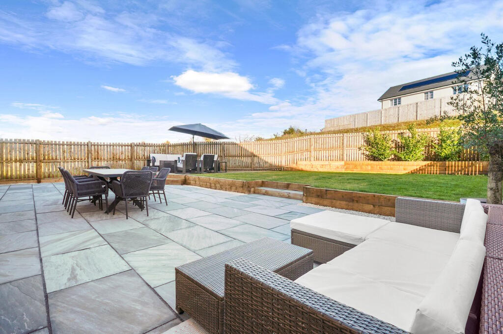 30, Birch Wynd, Perceton , Irvine, KA11 photo 2