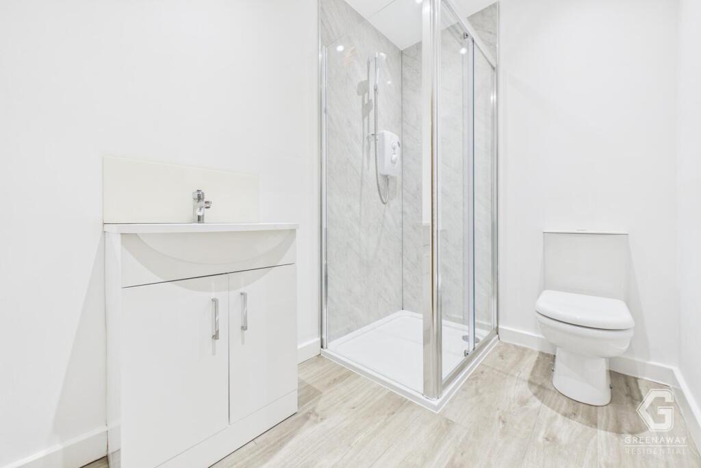 Apartment in Redhill - View 2