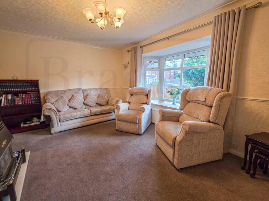 House in Preston - More