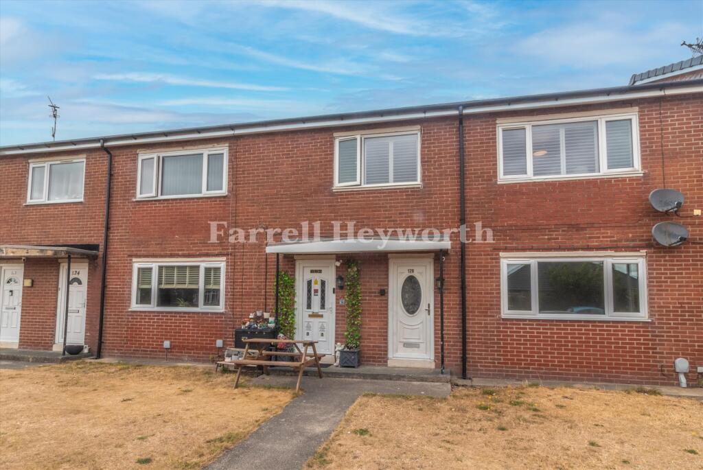 2-bed flat on Kilnhouse Lane, Lytham St. Annes, £109,950