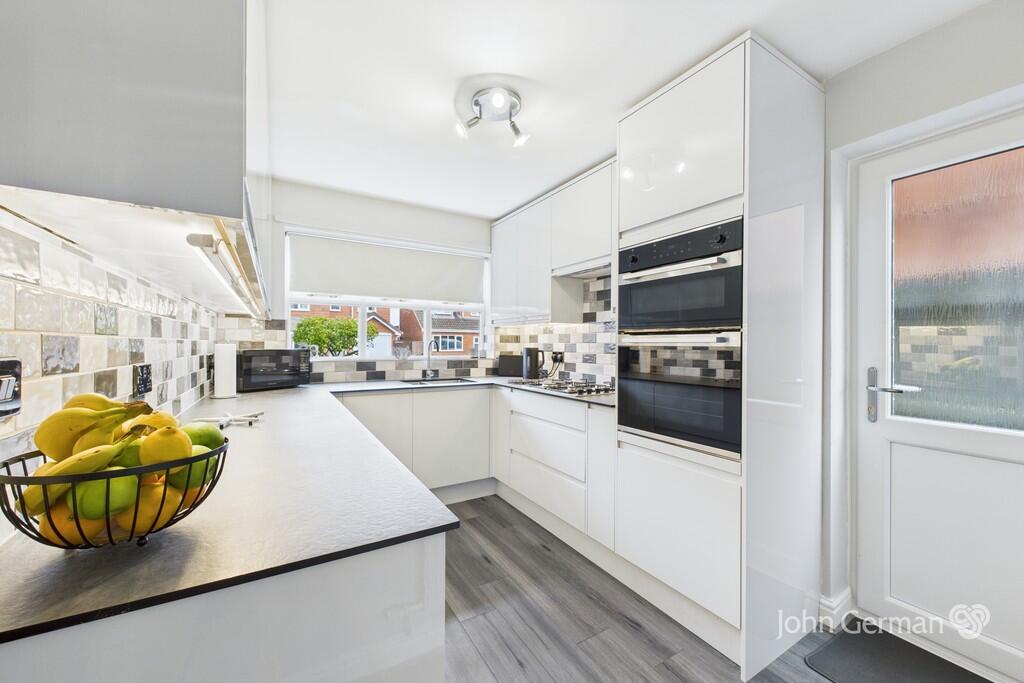 Wilsford Avenue, Uttoxeter photo 3