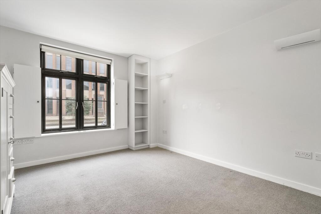 Apartment in London - View 4