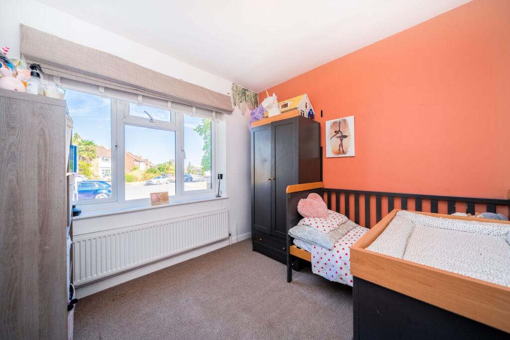 Apartment in Iver Heath, Iver - View 5