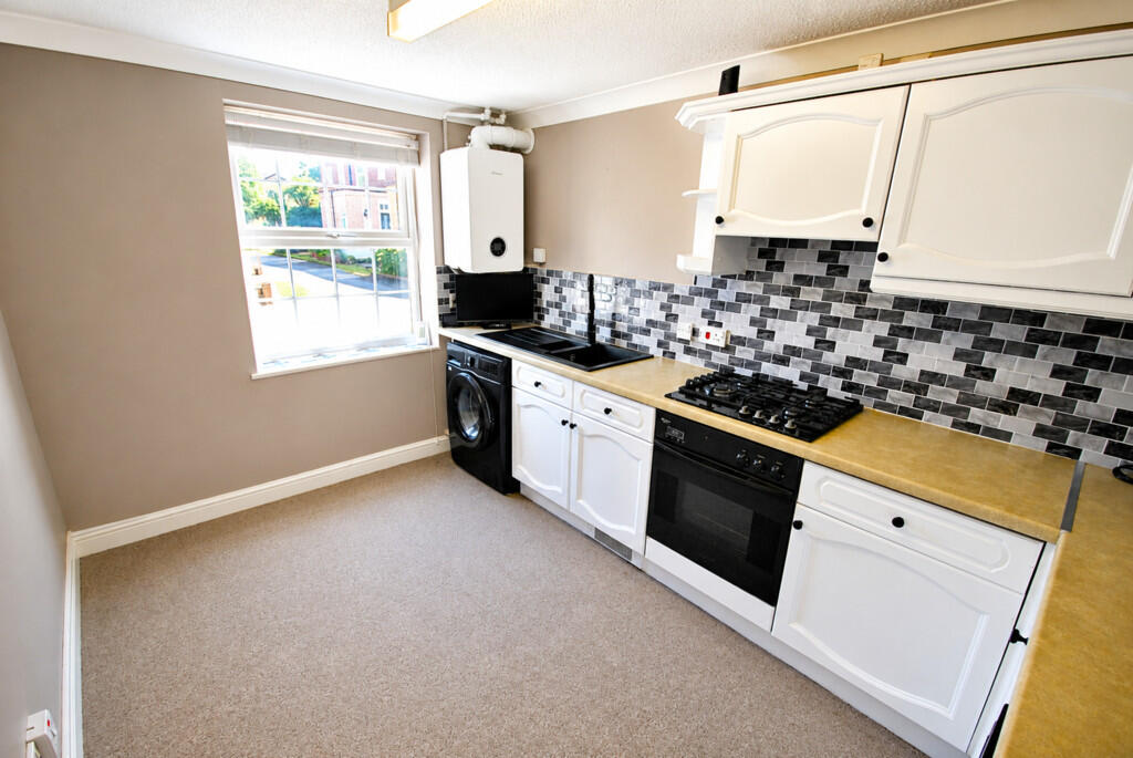 Belgrave Court, Bawtry, Doncaster photo 3