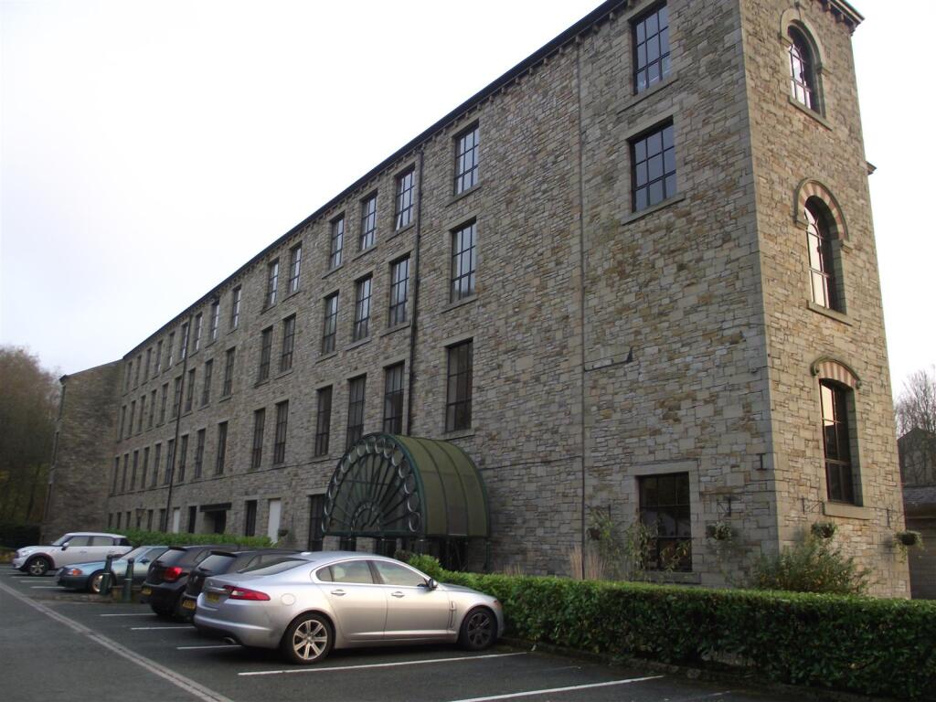 Main image of property: The Spinnings, Summerseat