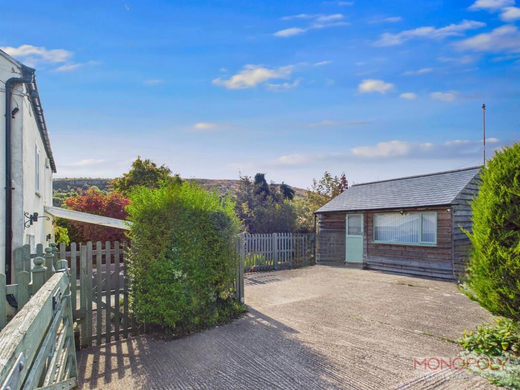 Church Road, Minera, Wrexham photo 4