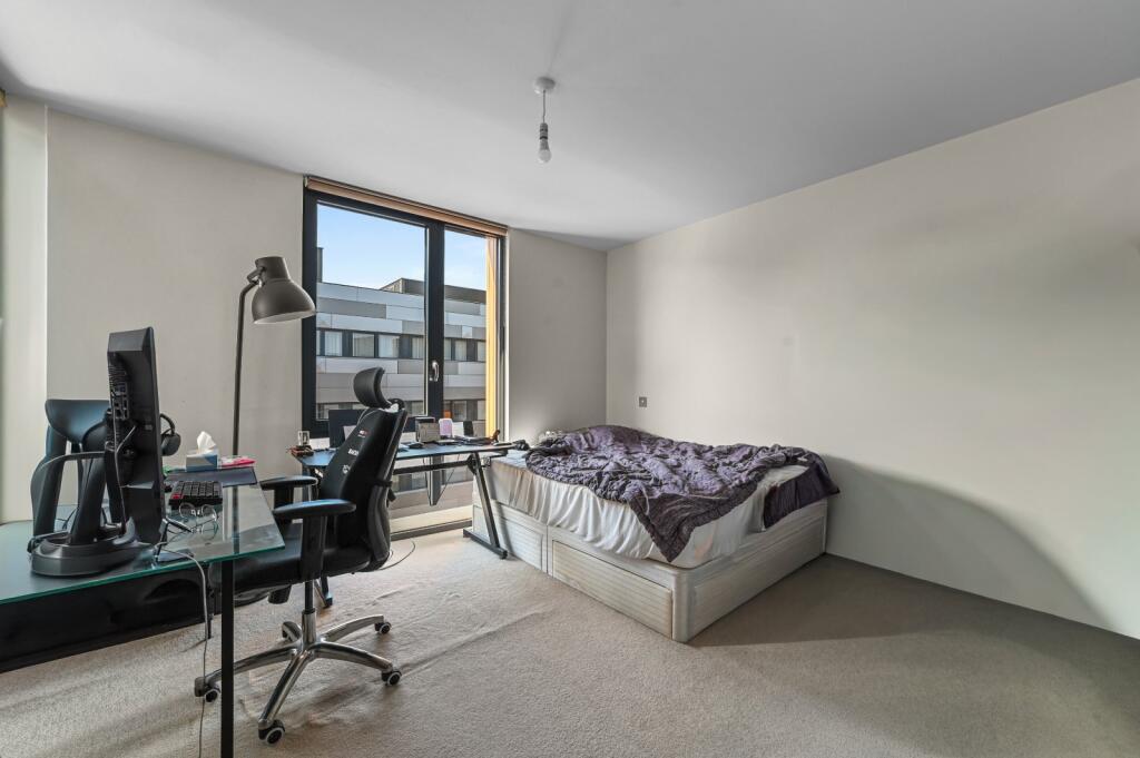 Apartment in London - More
