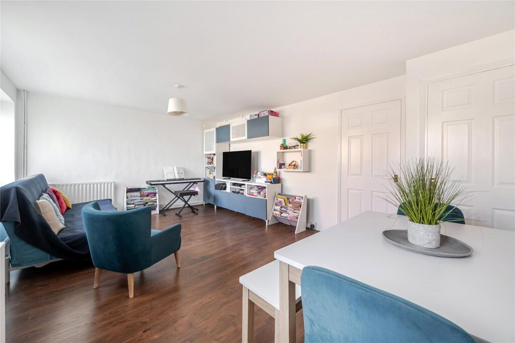 Apartment in London - View 2
